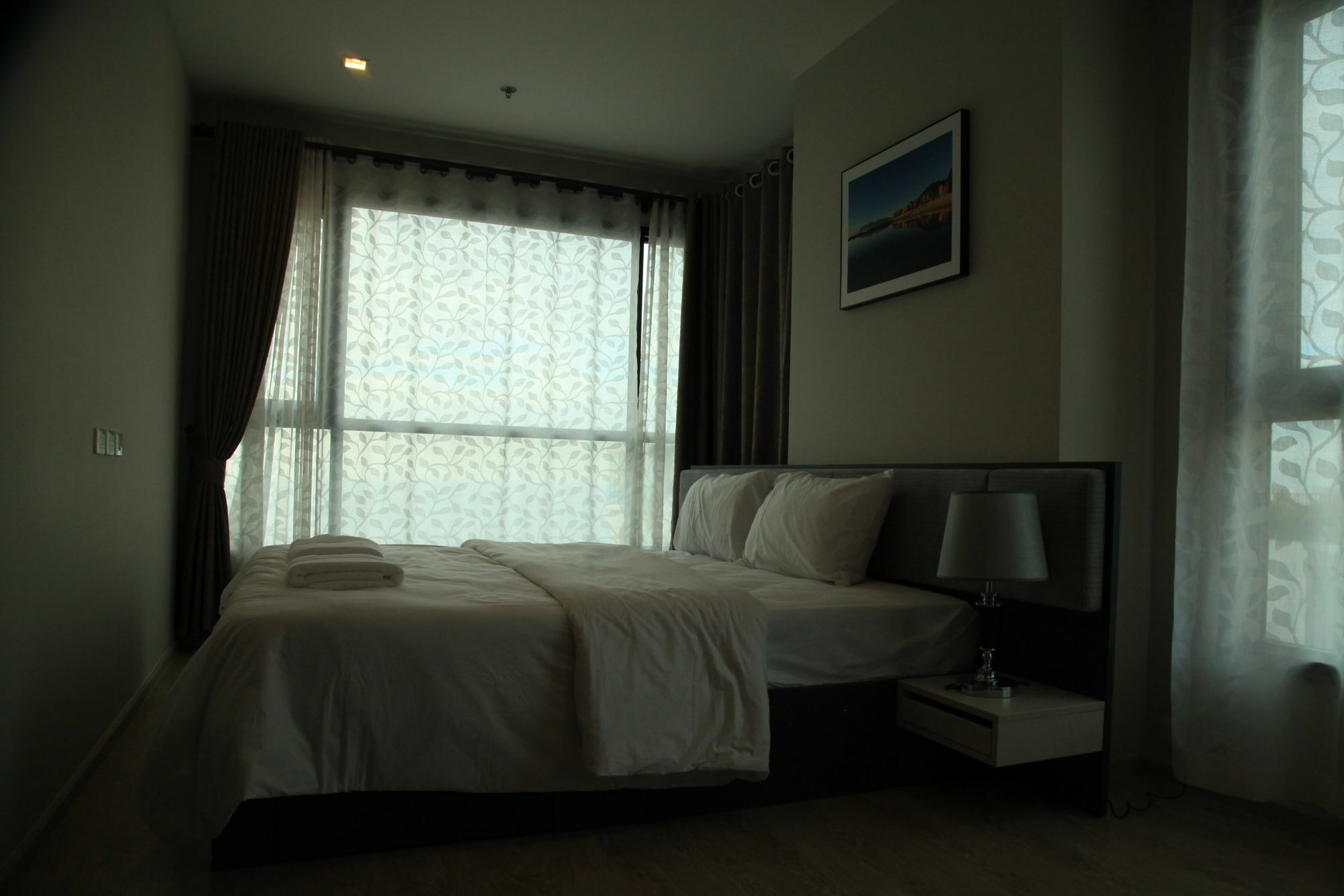 Sea View Long Balcony With Rooftop Pool In Aparthotel Pattaya