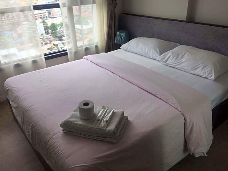 Aparthotel Sea View Long Balcony With Rooftop Pool In Pattaya